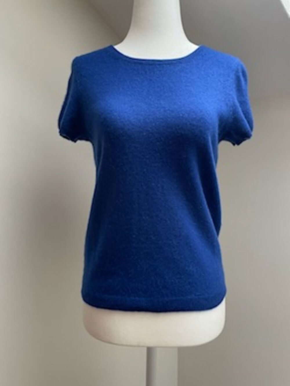 C by Bloomingdale's Short Sleeve Crew Neck Cashmere Sweater (S)